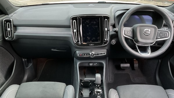 Used Volvo XC40 2024 for sale - 76296105: Photo 6