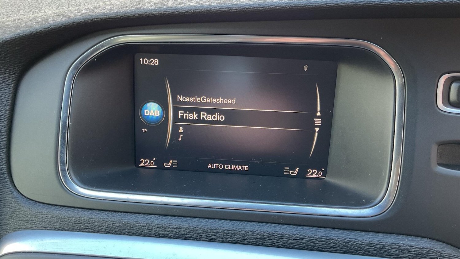 Used Volvo V40 2017 for sale - 77839570: Photo 12