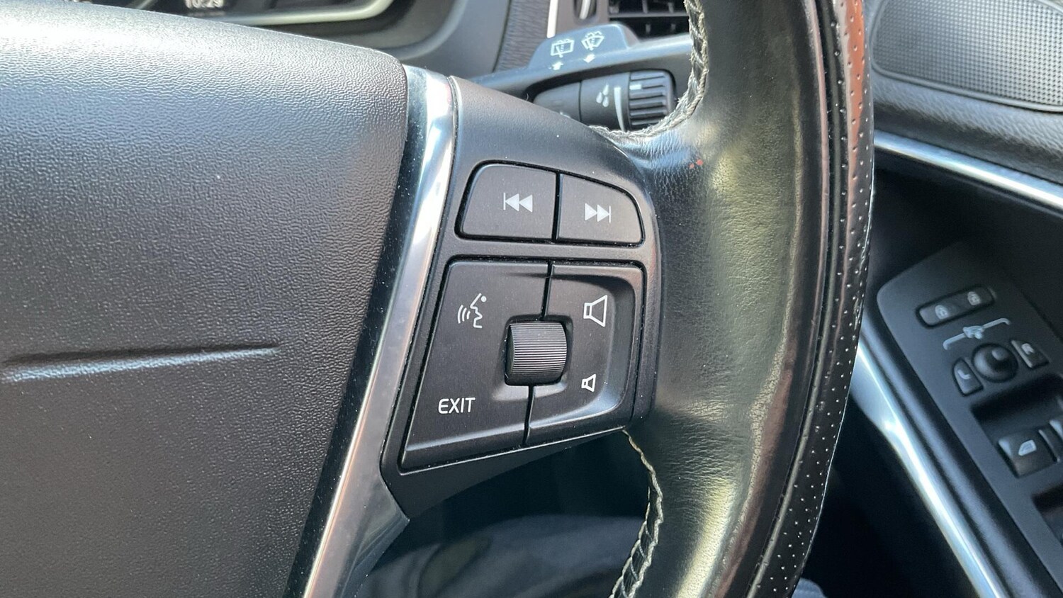 Used Volvo V40 2017 for sale - 77839570: Photo 22