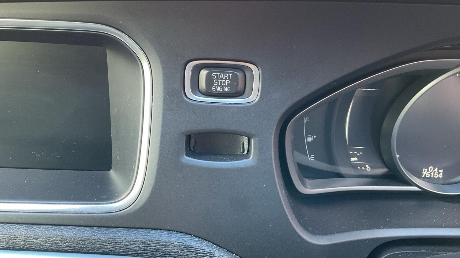 Used Volvo V40 2017 for sale - 77839570: Photo 27