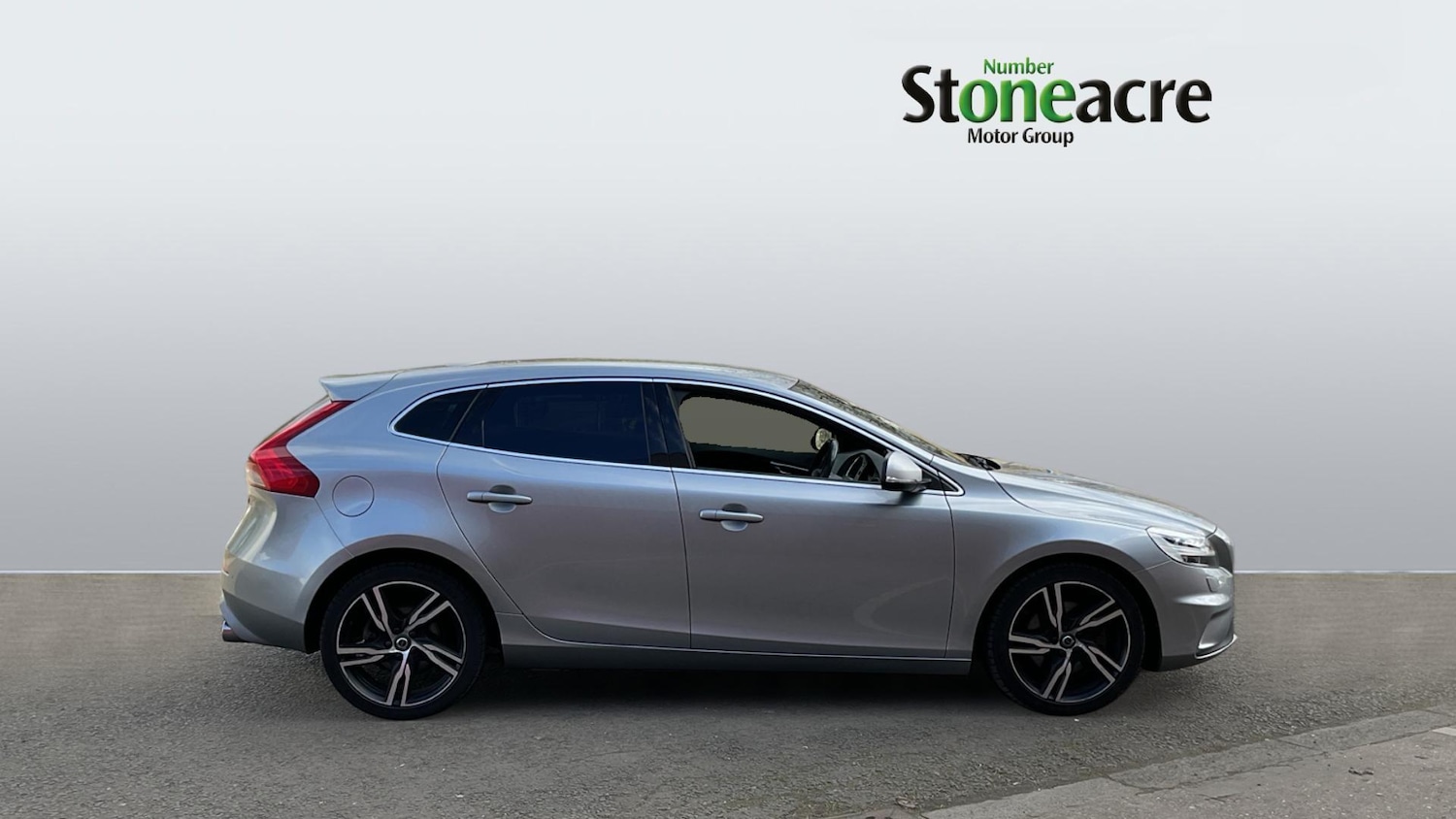 Used Volvo V40 2017 for sale - 77839570: Photo 3