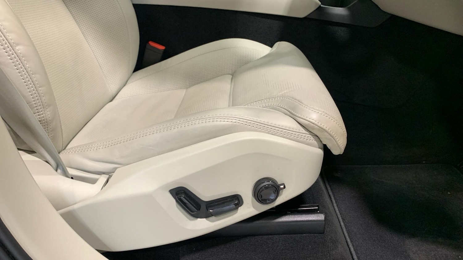 Used Volvo XC90 2025 for sale - 77598047: Photo 30