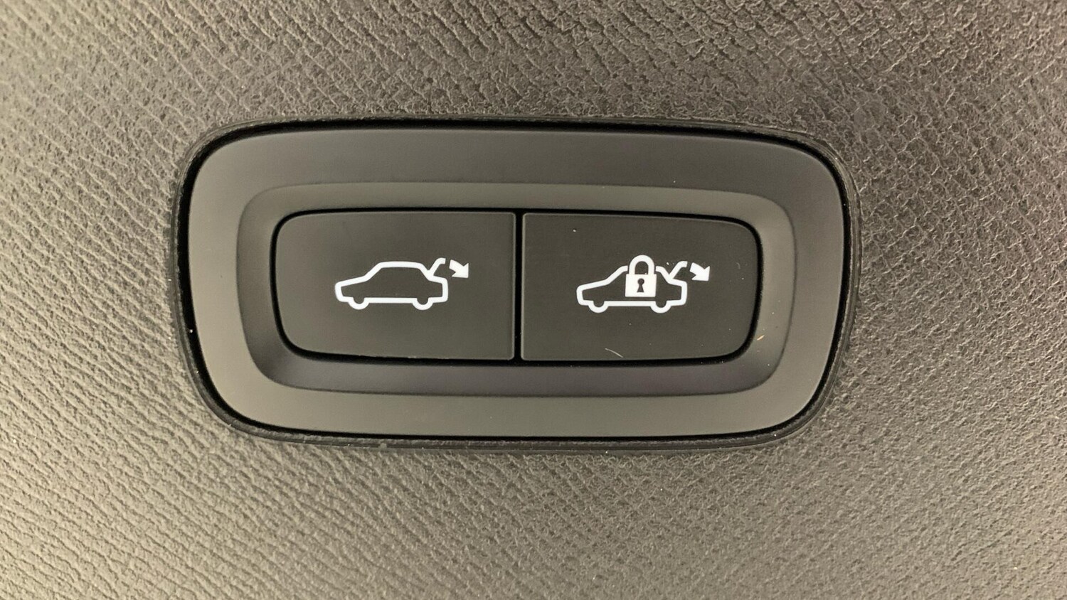 Used Volvo XC90 2025 for sale - 77598047: Photo 35