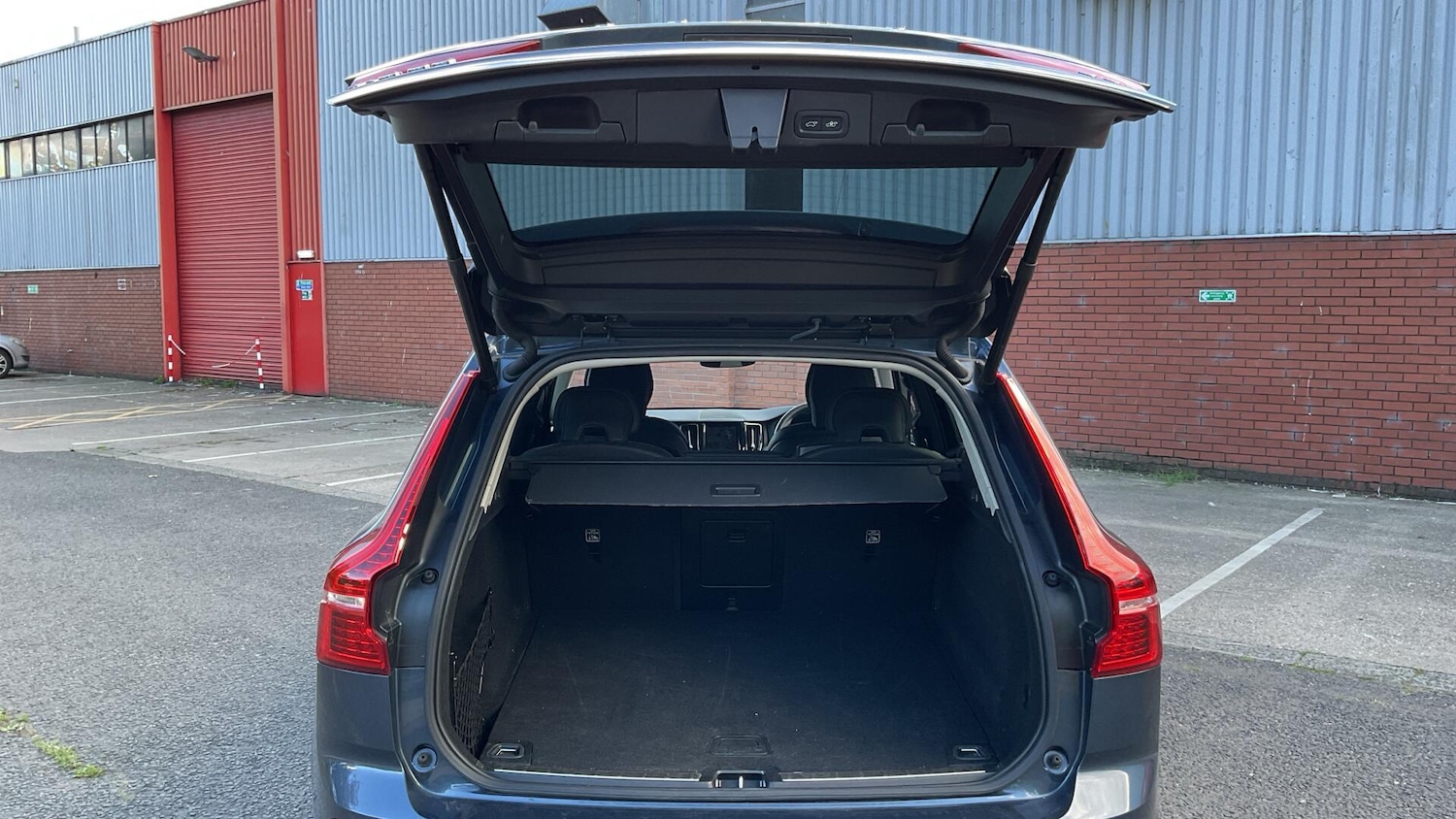 Used Volvo XC60 2023 for sale - 76072264: Photo 13