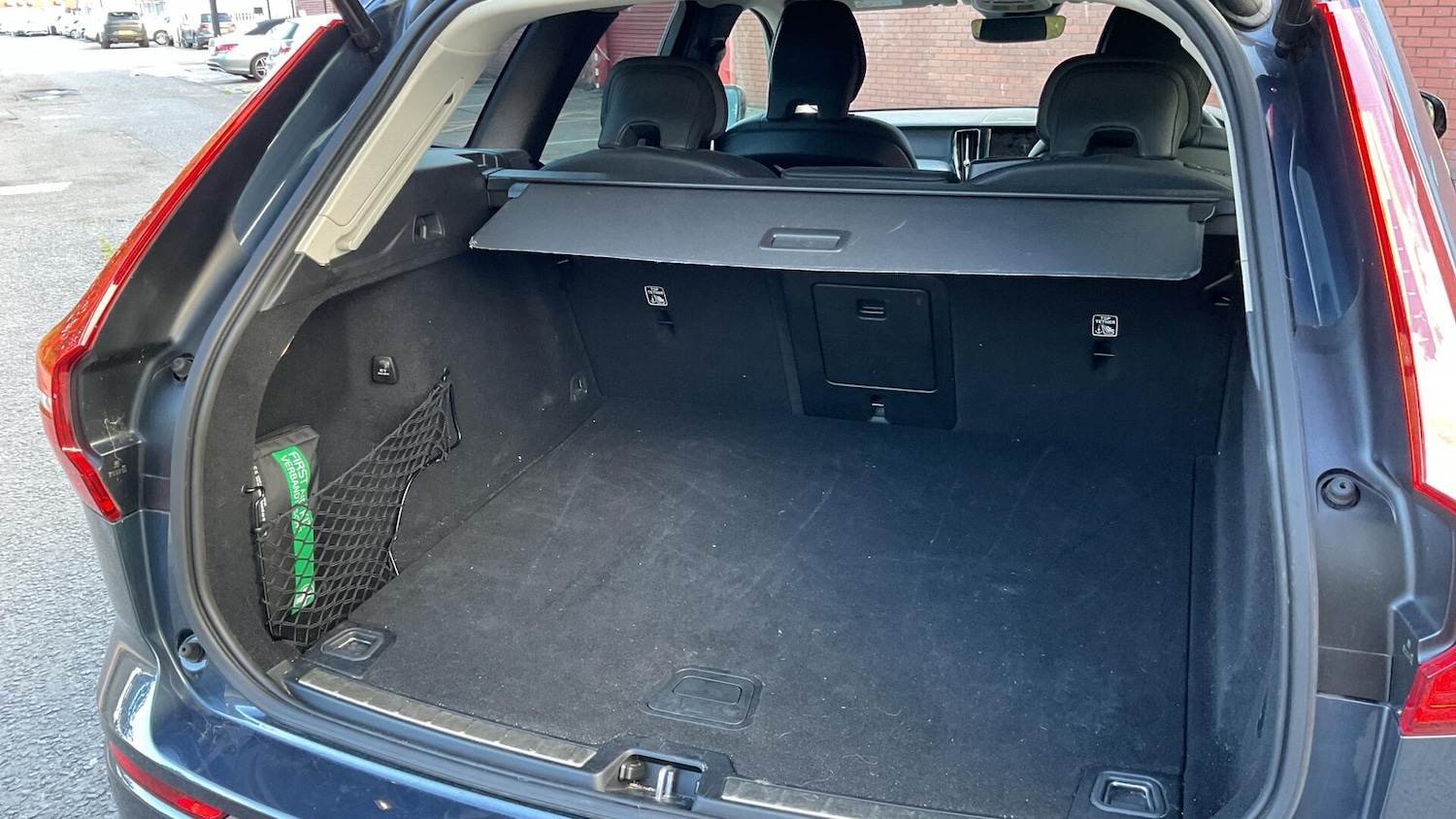 Used Volvo XC60 2023 for sale - 76072264: Photo 31
