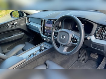 Used Volvo XC60 2023 for sale - 76072264: Photo 4