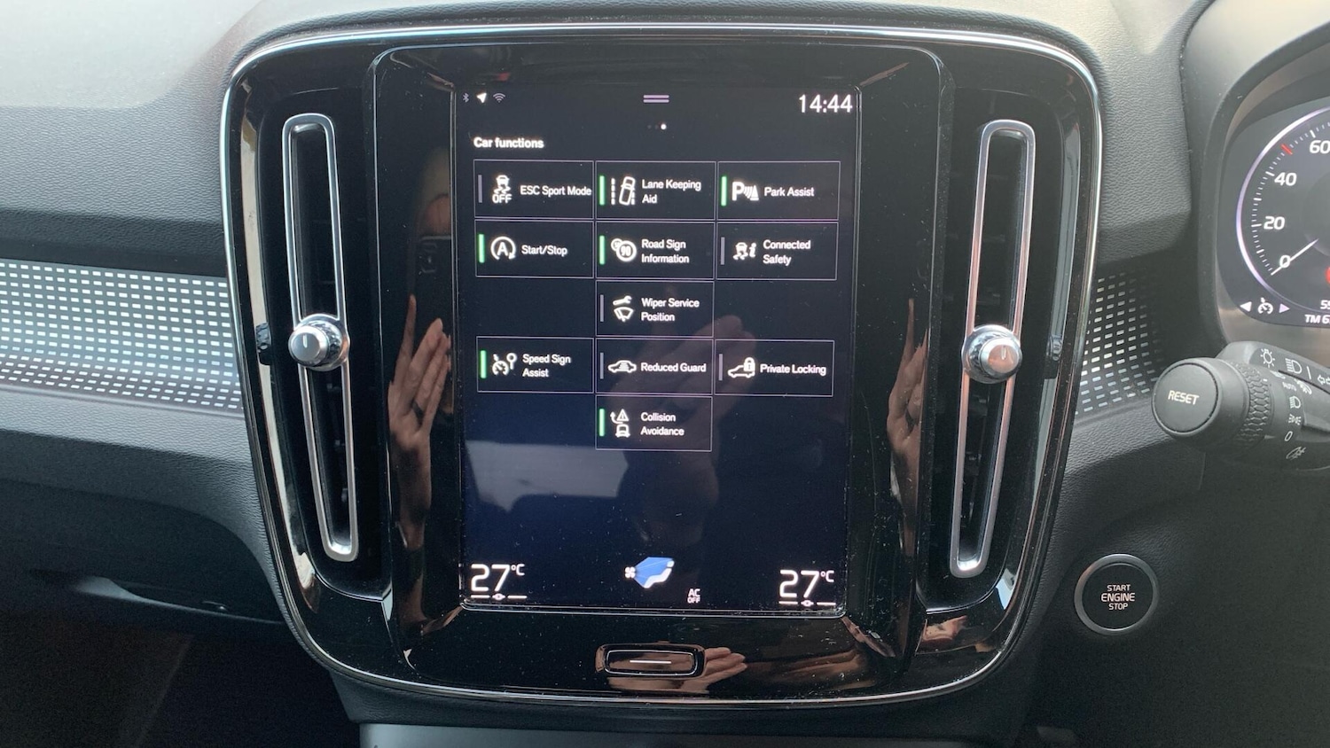 Used Volvo XC40 2020 for sale - 77254570: Photo 17