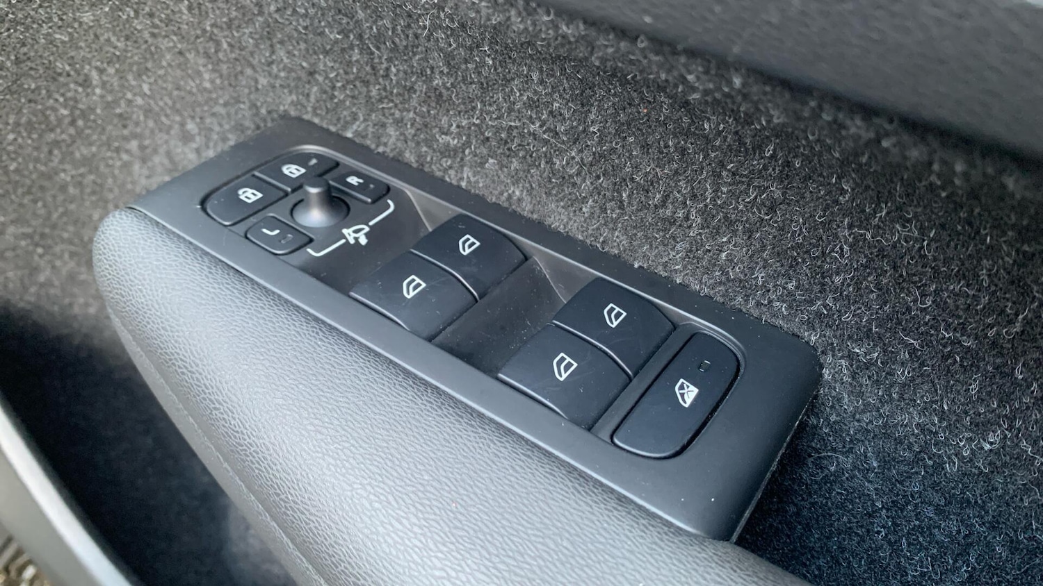 Used Volvo XC40 2020 for sale - 77254570: Photo 24