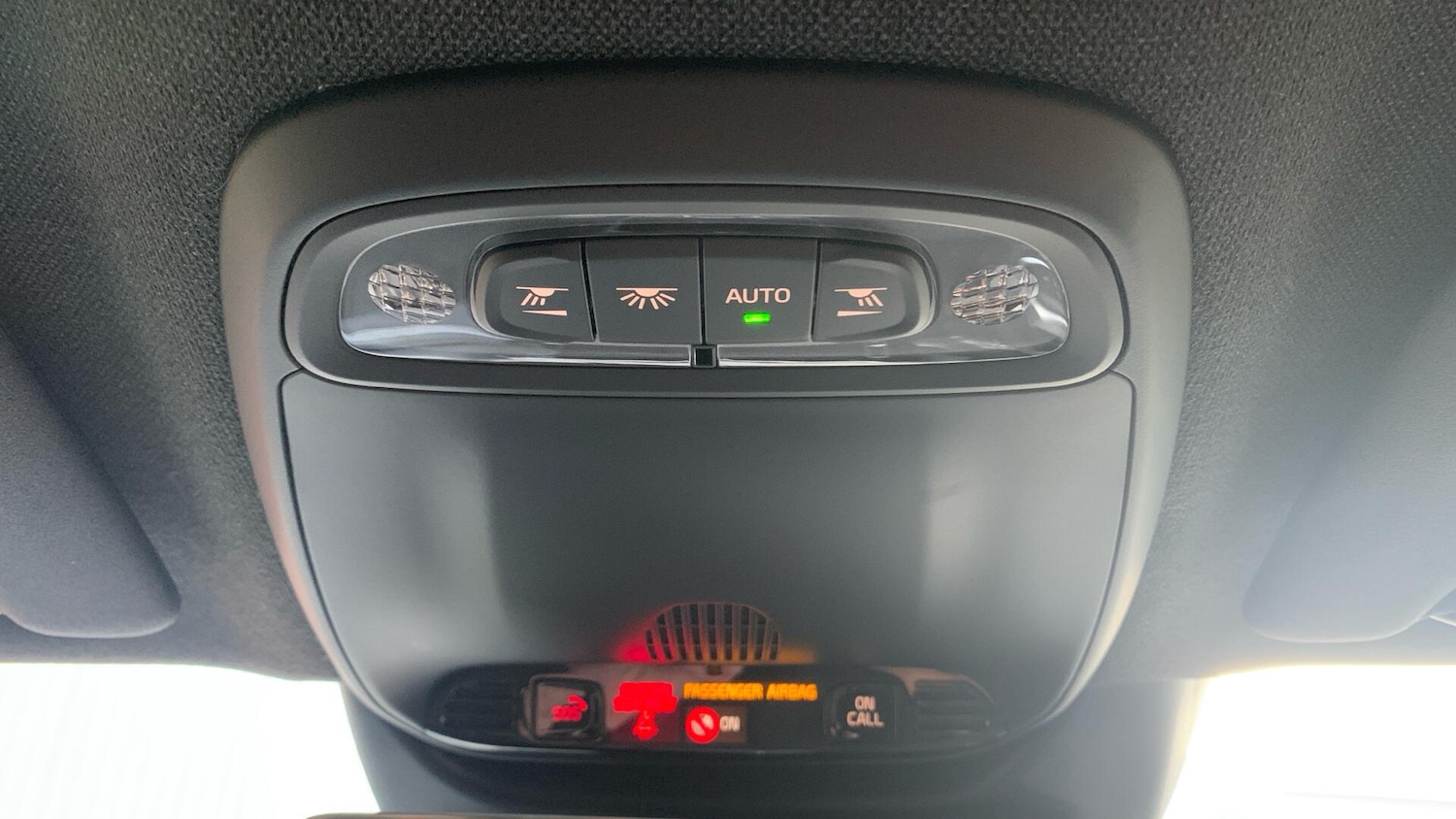 Used Volvo XC40 2020 for sale - 77254570: Photo 28