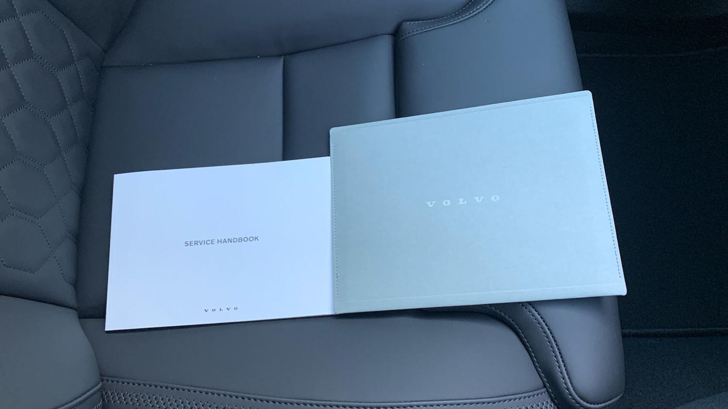 Used Volvo XC60 2025 for sale - 77230398: Photo 14