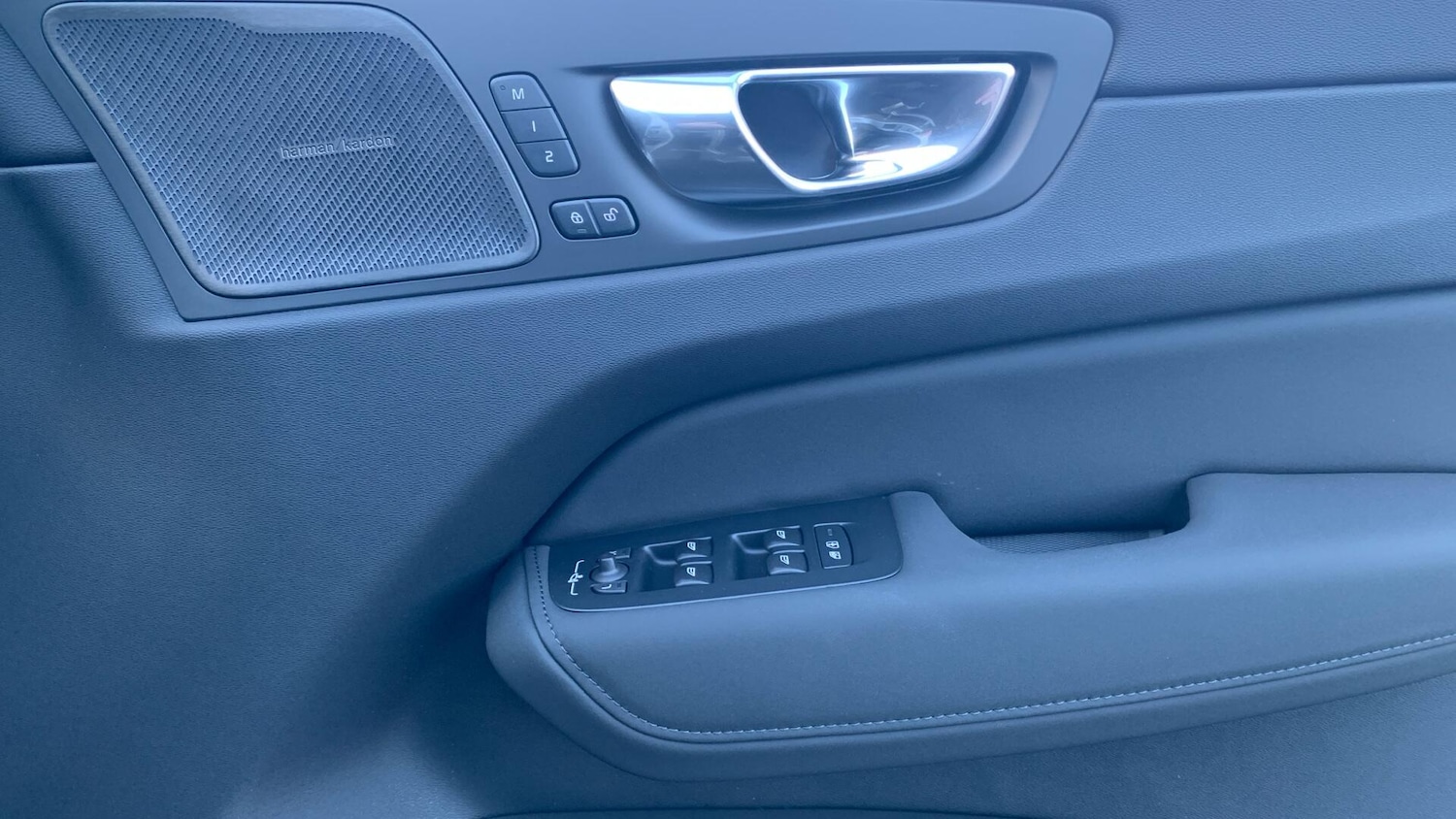 Used Volvo XC60 2025 for sale - 77230398: Photo 29