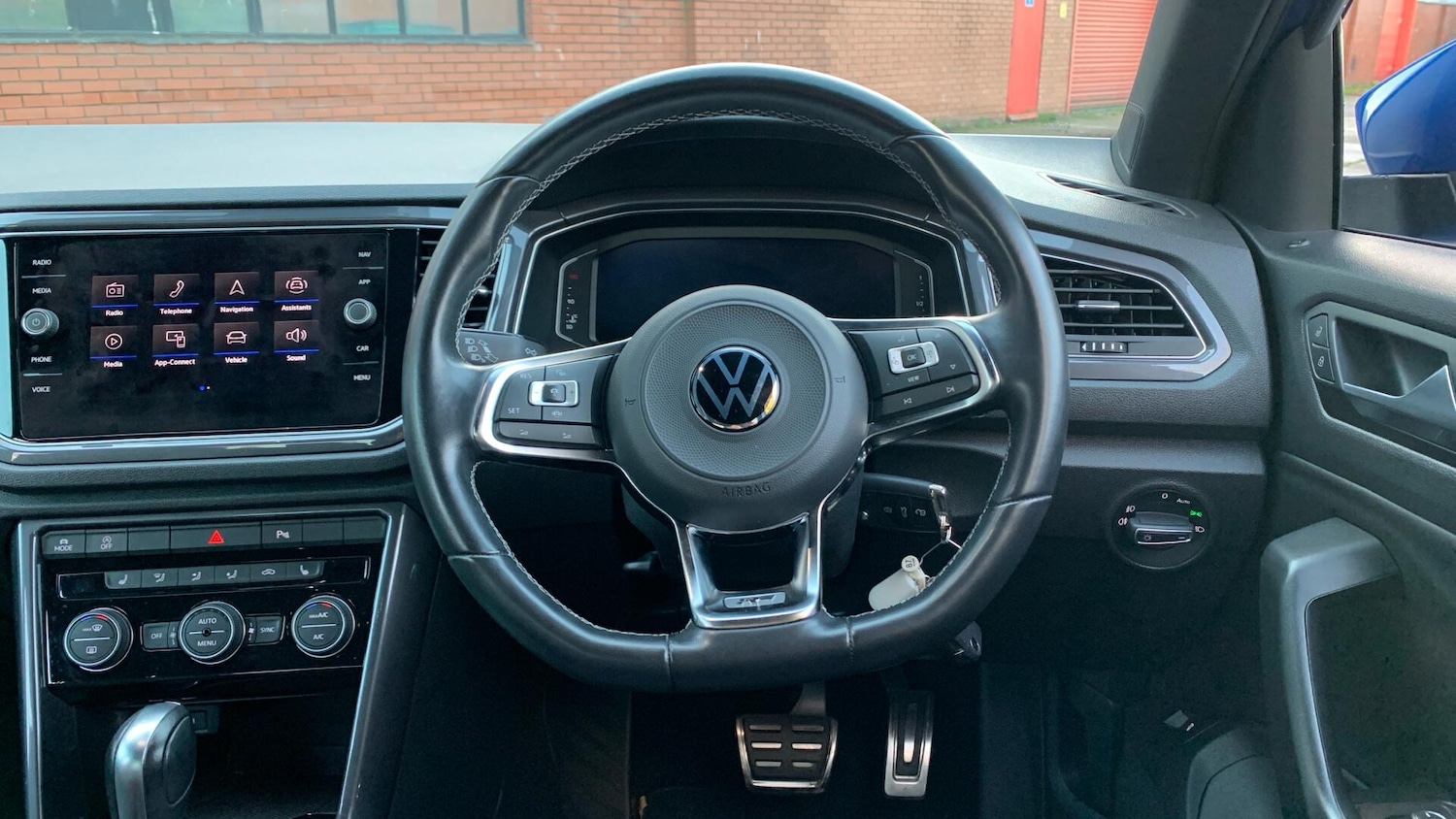 Used Volkswagen T-Roc 2021 for sale - 76824384: Photo 10