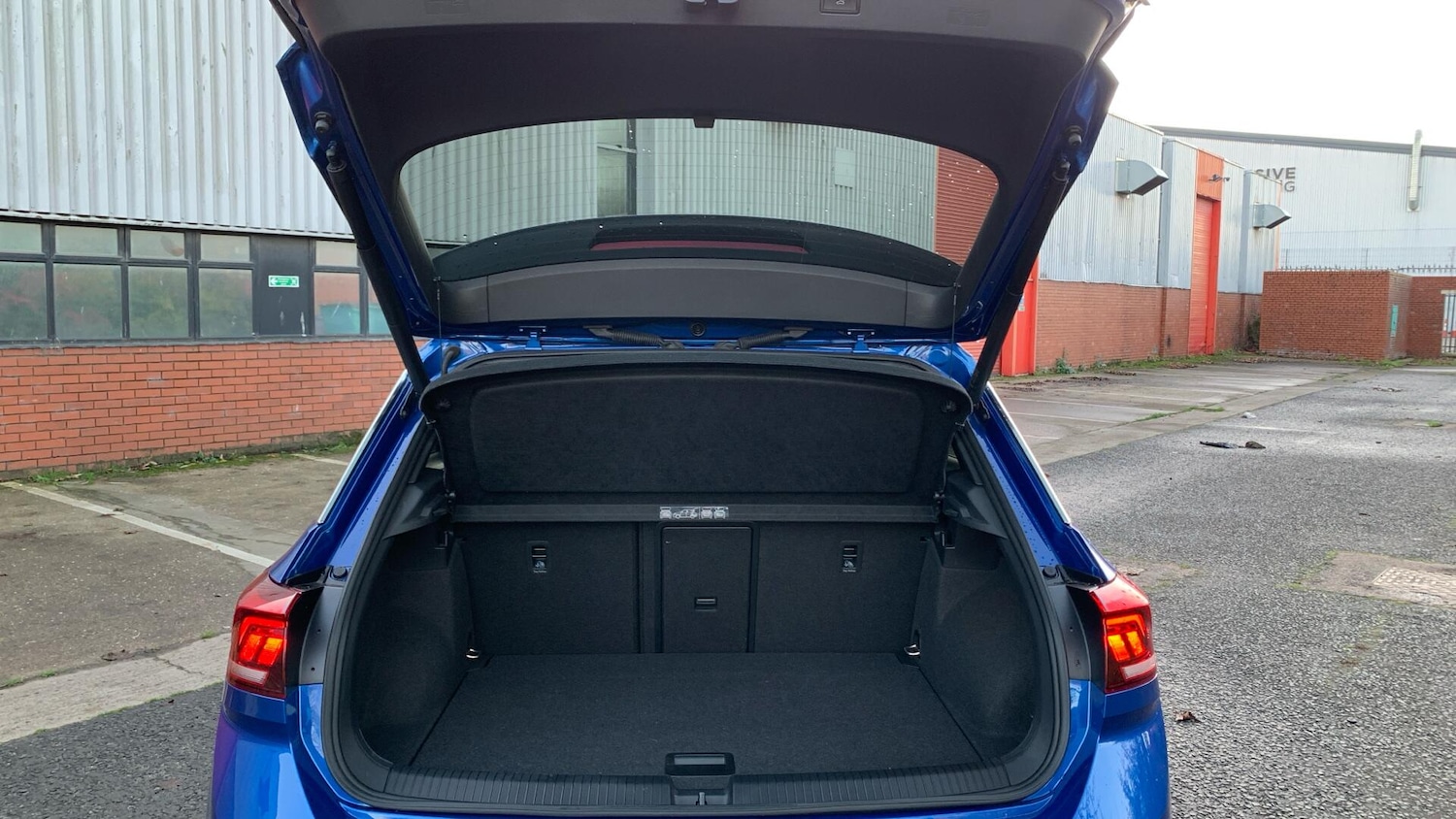 Used Volkswagen T-Roc 2021 for sale - 76824384: Photo 13