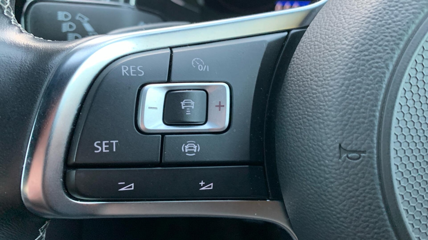 Used Volkswagen T-Roc 2021 for sale - 76824384: Photo 21