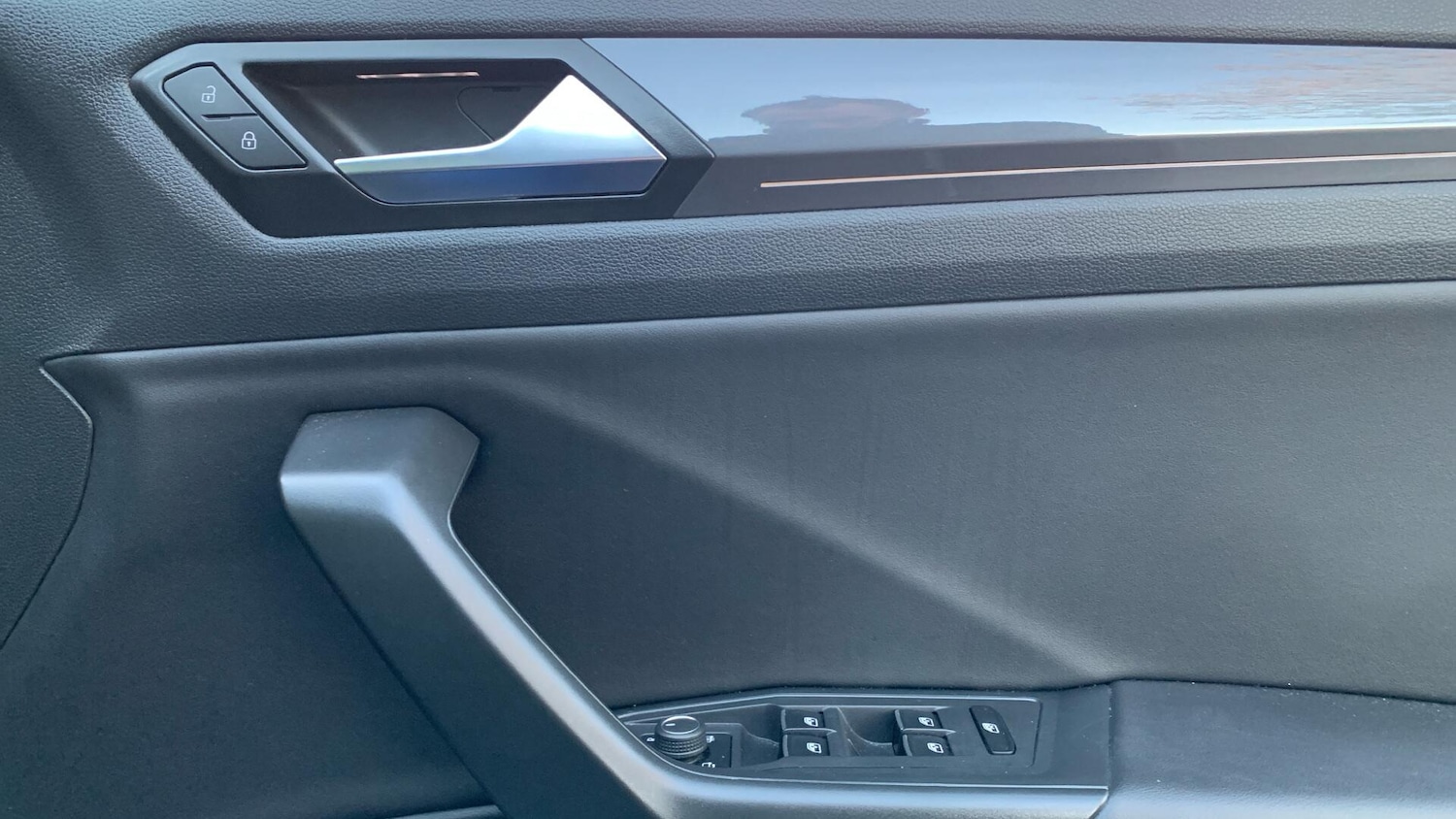 Used Volkswagen T-Roc 2021 for sale - 76824384: Photo 29