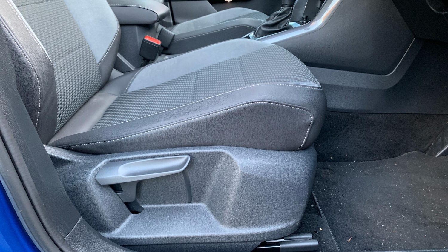 Used Volkswagen T-Roc 2021 for sale - 76824384: Photo 30