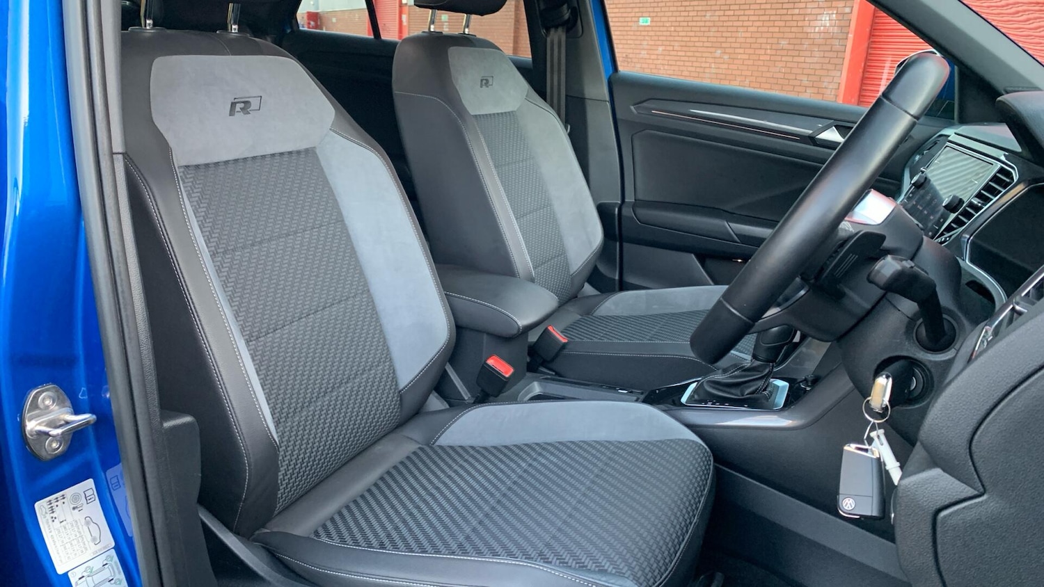 Used Volkswagen T-Roc 2021 for sale - 76824384: Photo 31