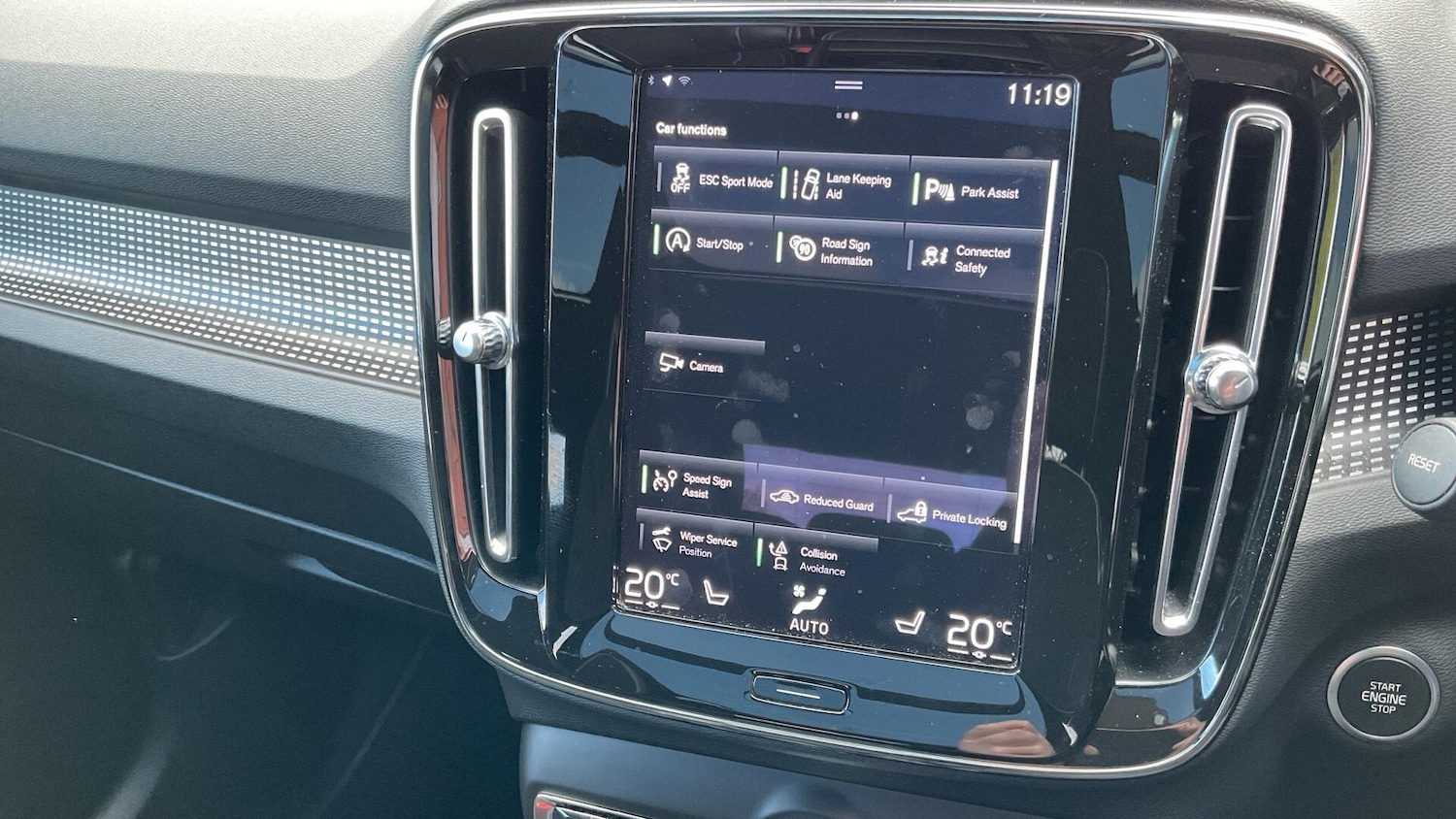 Used Volvo XC40 for sale - 77839985: Photo 17