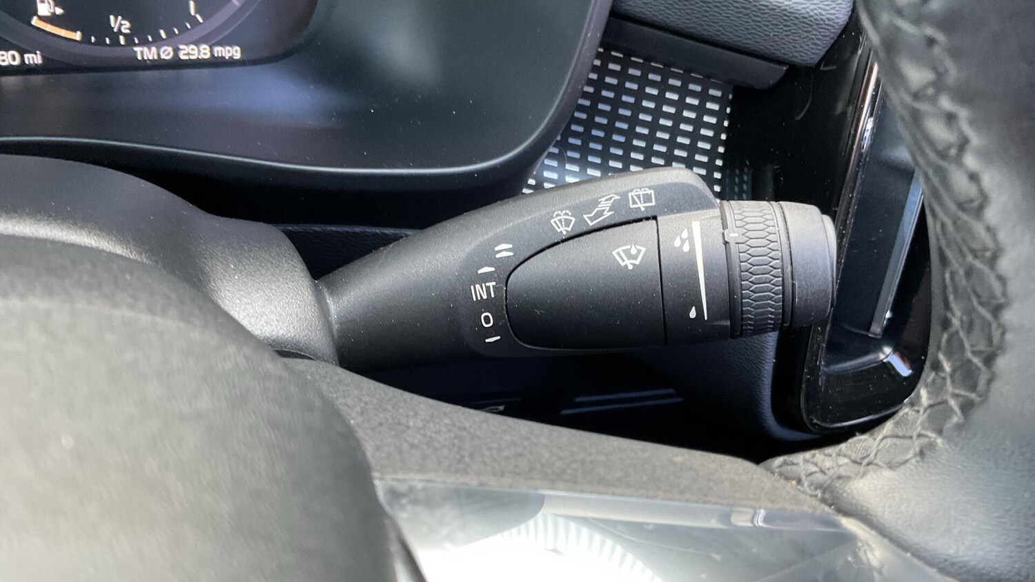 Used Volvo XC40 for sale - 77839985: Photo 23