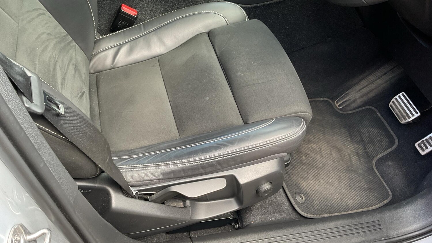 Used Volvo XC40 for sale - 77839985: Photo 30