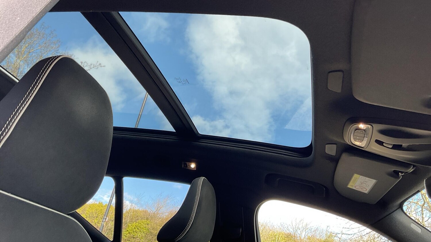 Used Volvo XC40 for sale - 77839985: Photo 31