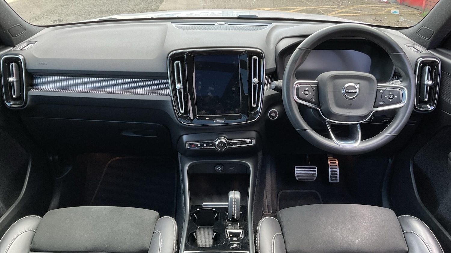 Used Volvo XC40 for sale - 77839985: Photo 5