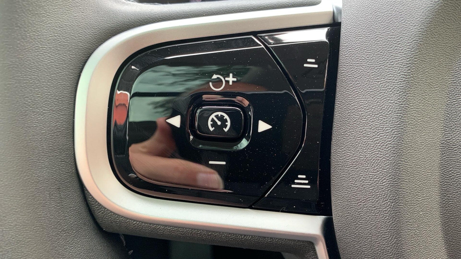 Used Volvo XC90 for sale - 77191995: Photo 22