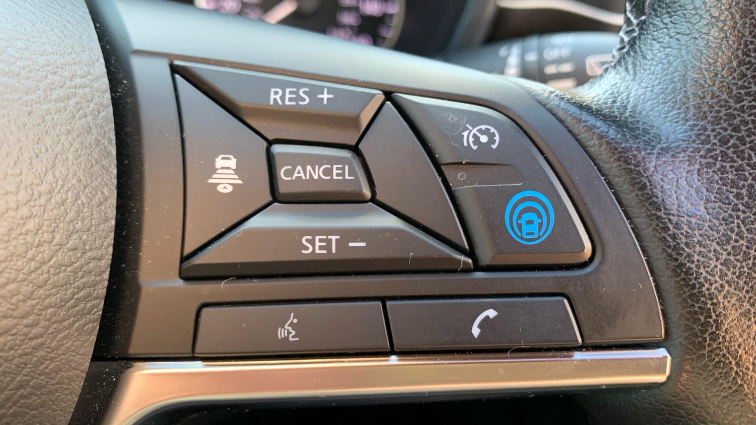 Used Nissan Juke 2023 for sale - 76752810: Photo 22