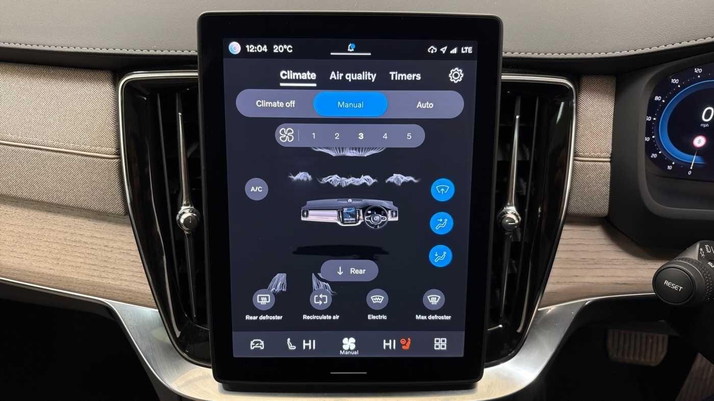 Used Volvo XC90 2025 for sale - 76823875: Photo 40