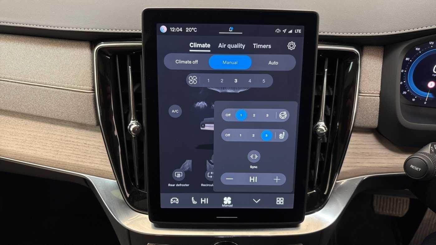 Used Volvo XC90 2025 for sale - 76823875: Photo 41