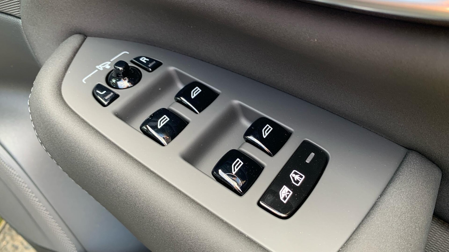 Used Volvo XC90 2026 for sale - 78047182: Photo 24