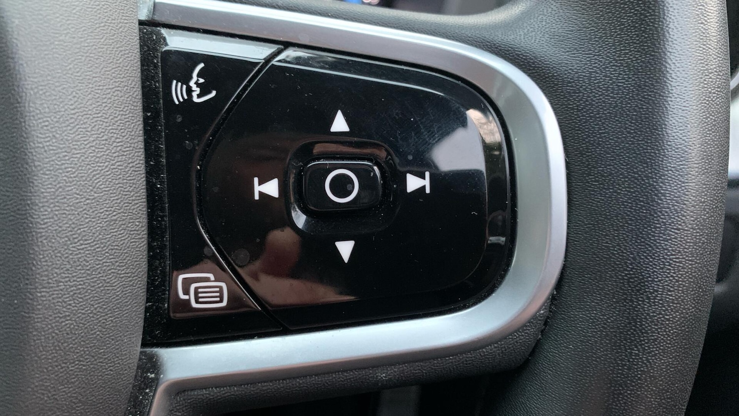 Used Volvo XC60 for sale - 77330980: Photo 23