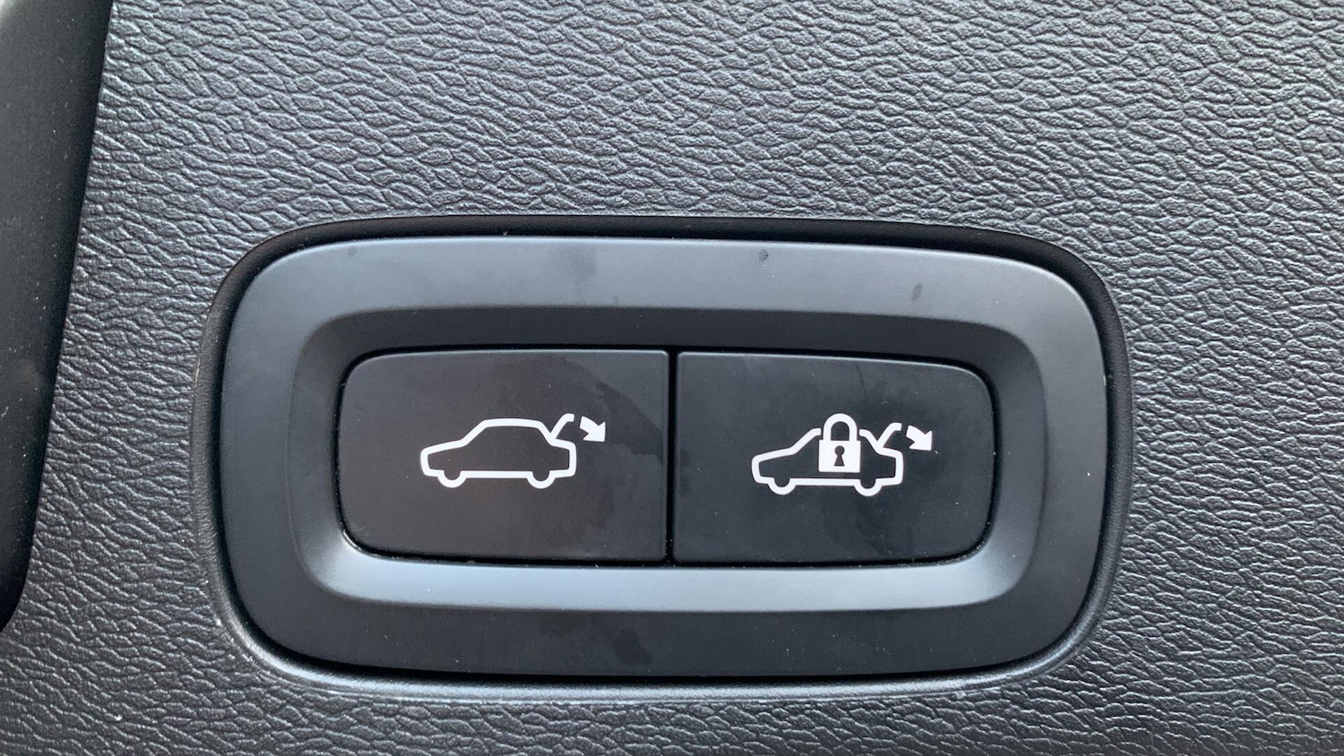 Used Volvo XC60 for sale - 77330980: Photo 36