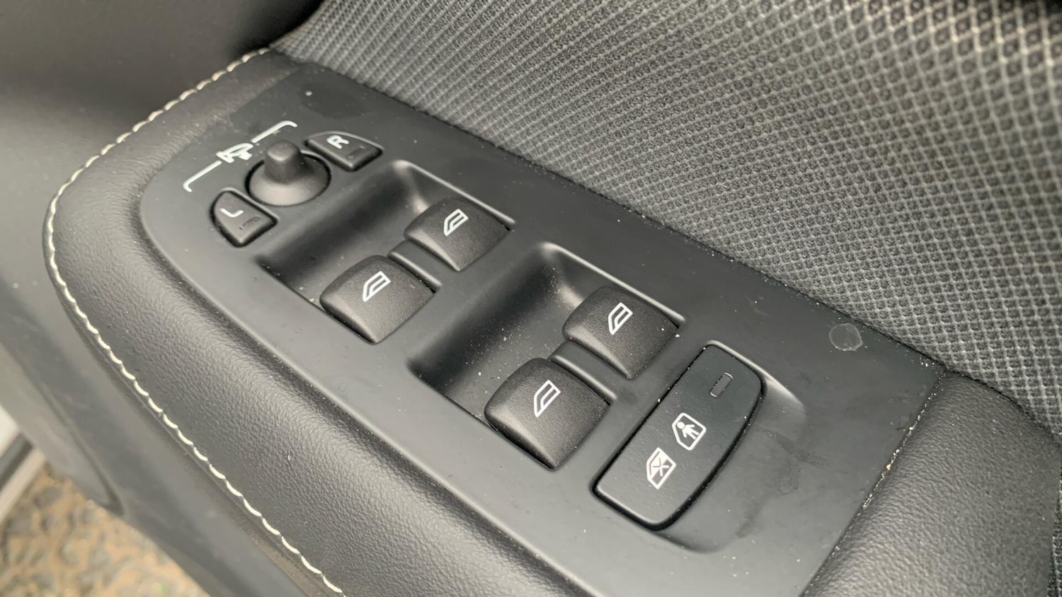 Used Volvo S60 2023 for sale - 77625951: Photo 24