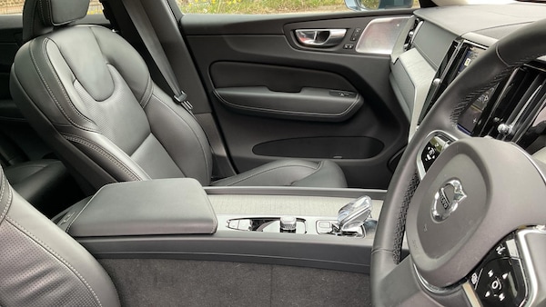 Used Volvo XC60 2024 for sale - 74969642: Photo 9