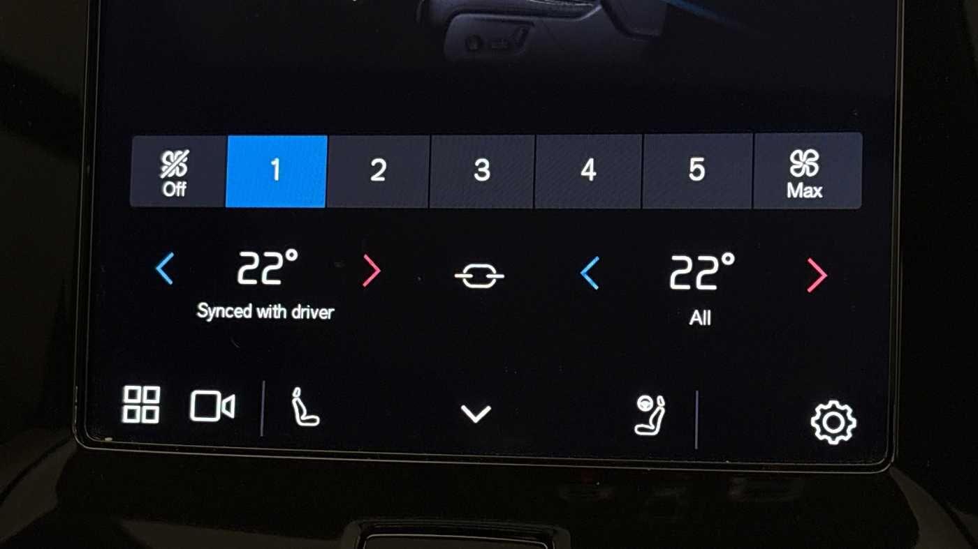 Used Volvo XC40 2025 for sale - 77101712: Photo 35