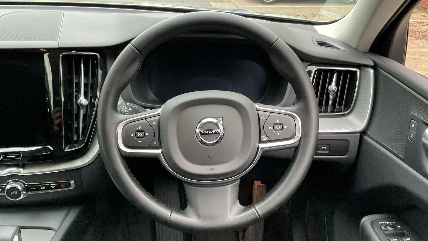Used Volvo XC60 2024 for sale - 77098006: Photo 10