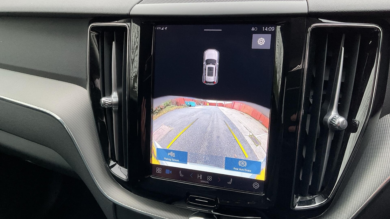 Used Volvo XC60 2024 for sale - 77098006: Photo 19