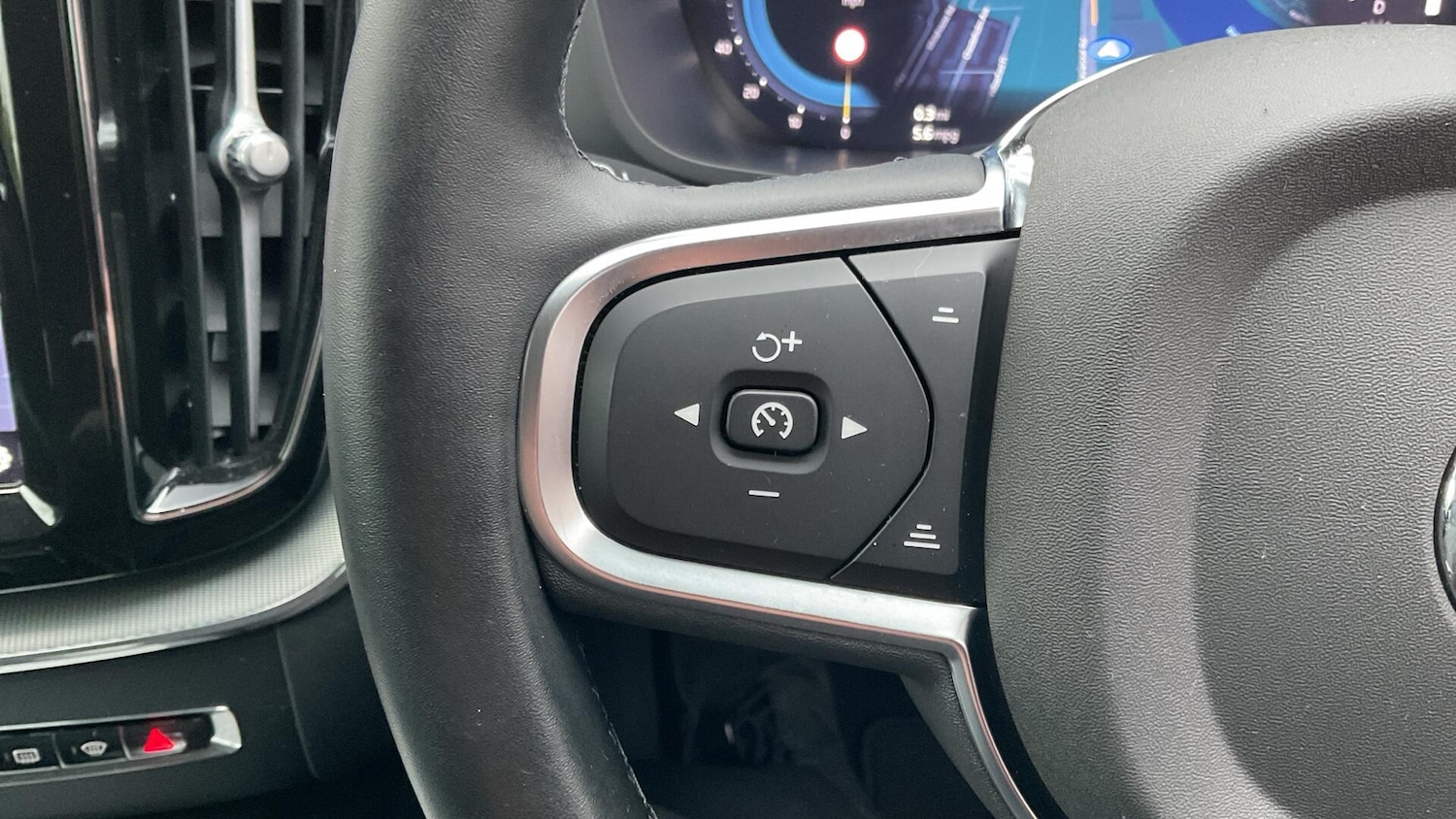 Used Volvo XC60 2024 for sale - 77098006: Photo 21