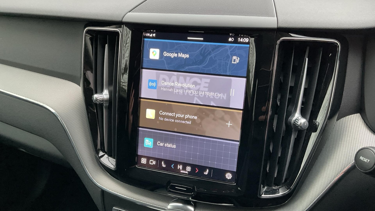 Used Volvo XC60 2024 for sale - 77098006: Photo 25