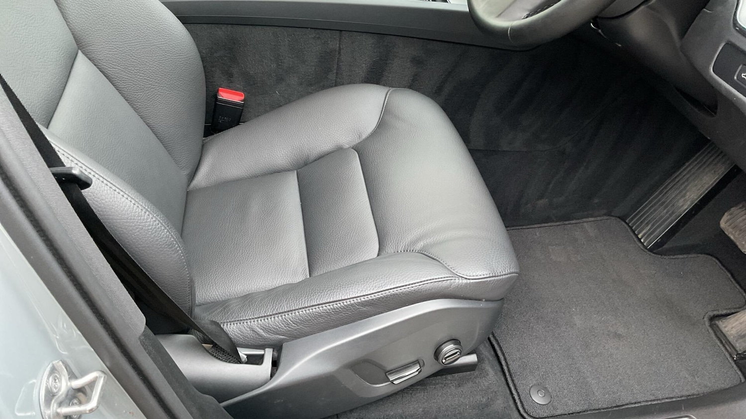 Used Volvo XC60 2024 for sale - 77098006: Photo 30