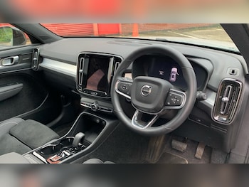 Used Volvo XC40 2025 for sale - 78797240: Photo