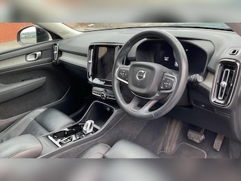 Used Volvo XC40 2022 for sale - 78989234: Photo