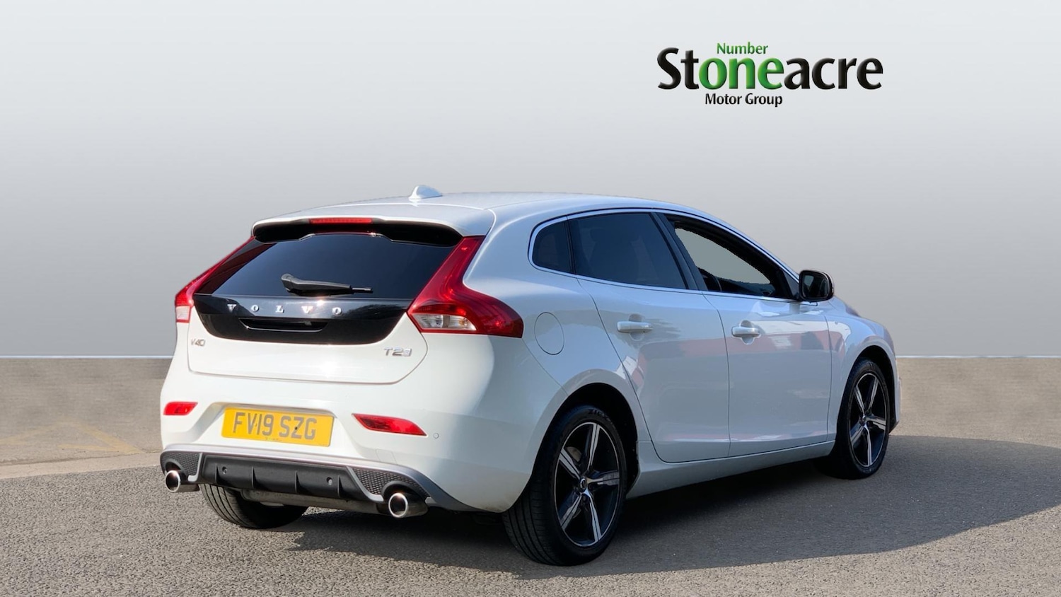 Used Volvo V40 2019 for sale - 76166749: Photo 2