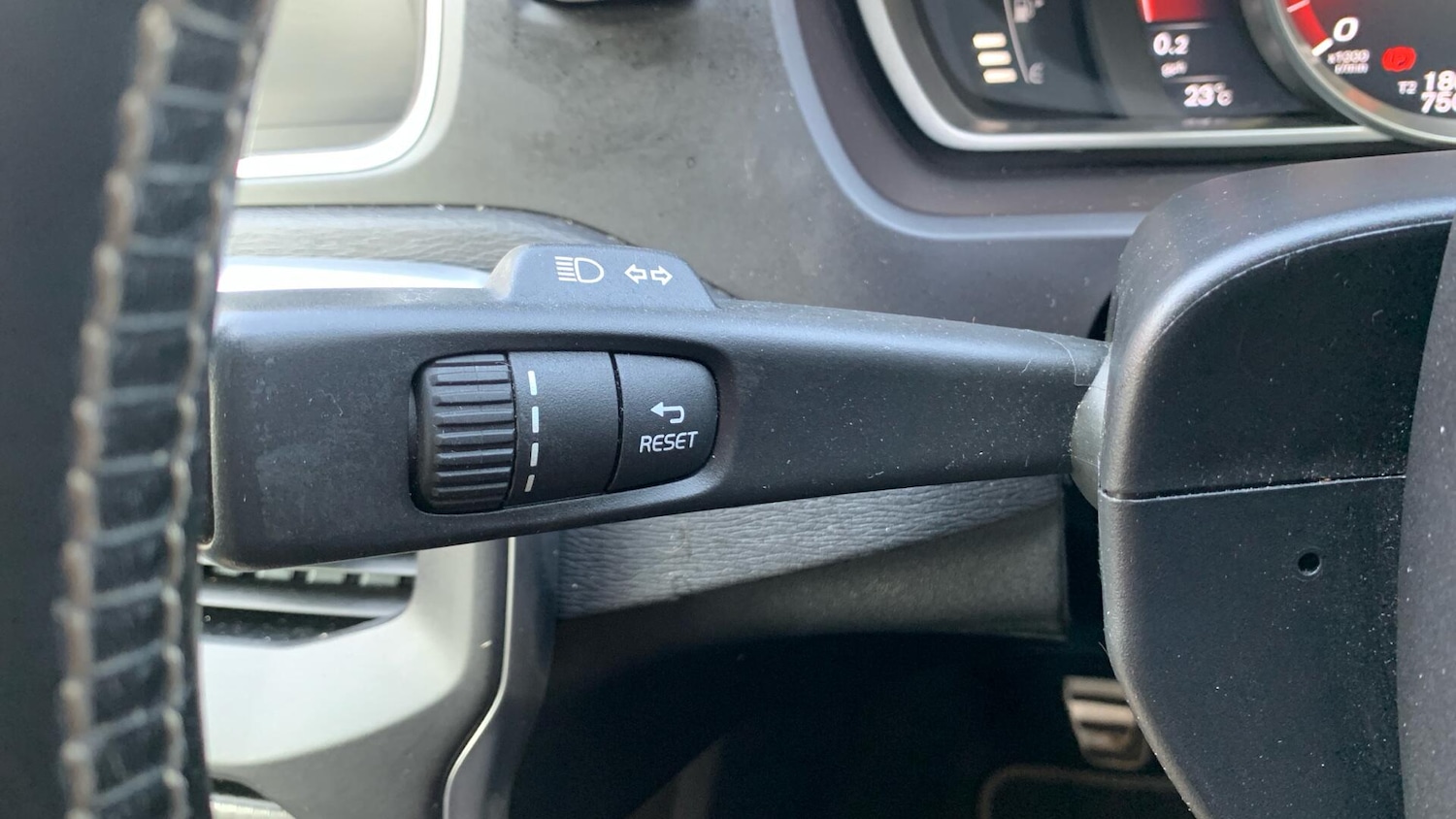 Used Volvo V40 2019 for sale - 76166749: Photo 20