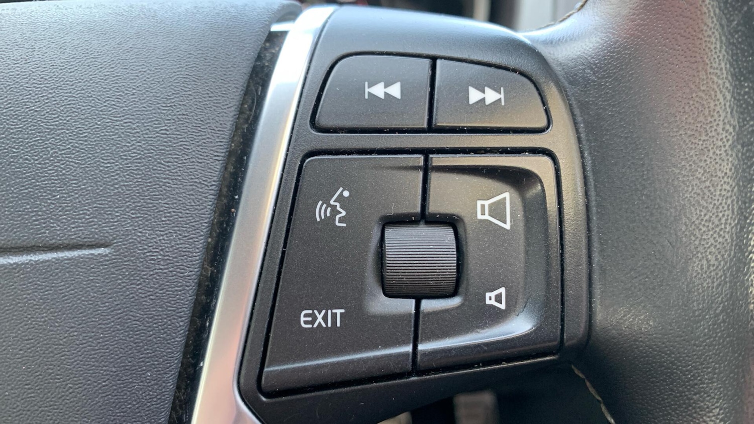 Used Volvo V40 2019 for sale - 76166749: Photo 22