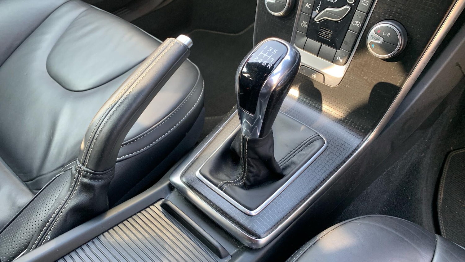 Used Volvo V40 2019 for sale - 76166749: Photo 26