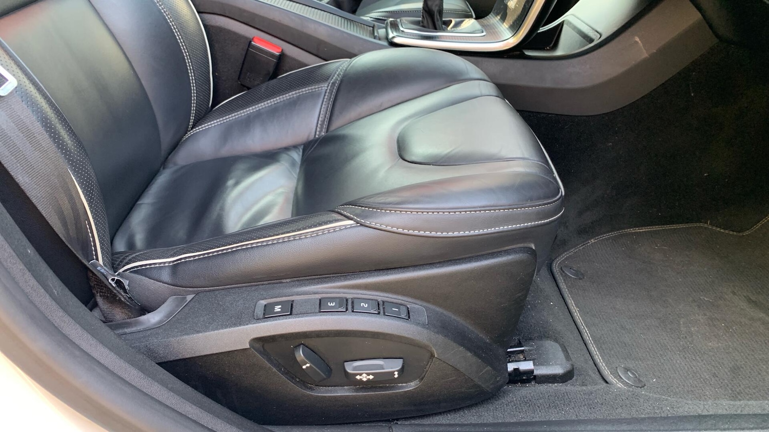 Used Volvo V40 2019 for sale - 76166749: Photo 30