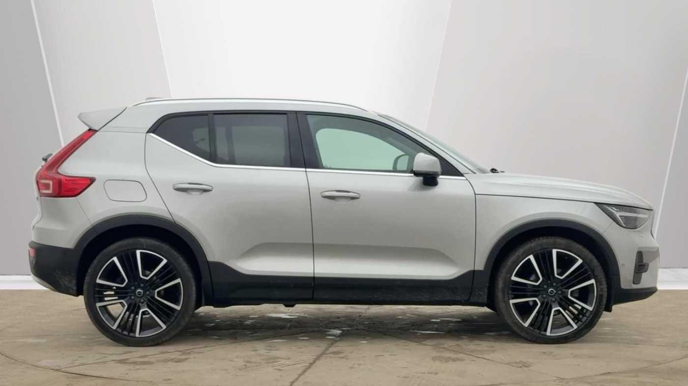Used Volvo XC40 for sale - 77768813: Photo 2