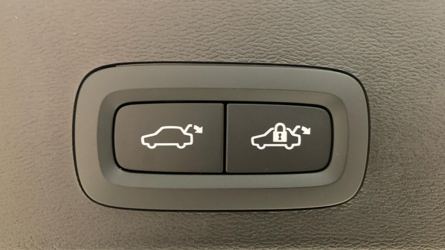 Used Volvo EX40 2026 for sale - 78048225: Photo 35